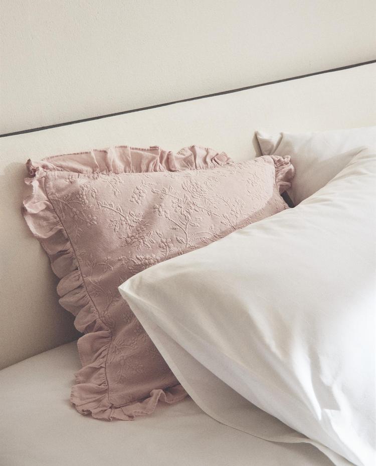 JACQUARD CUSHION COVER WITH RUFFLE