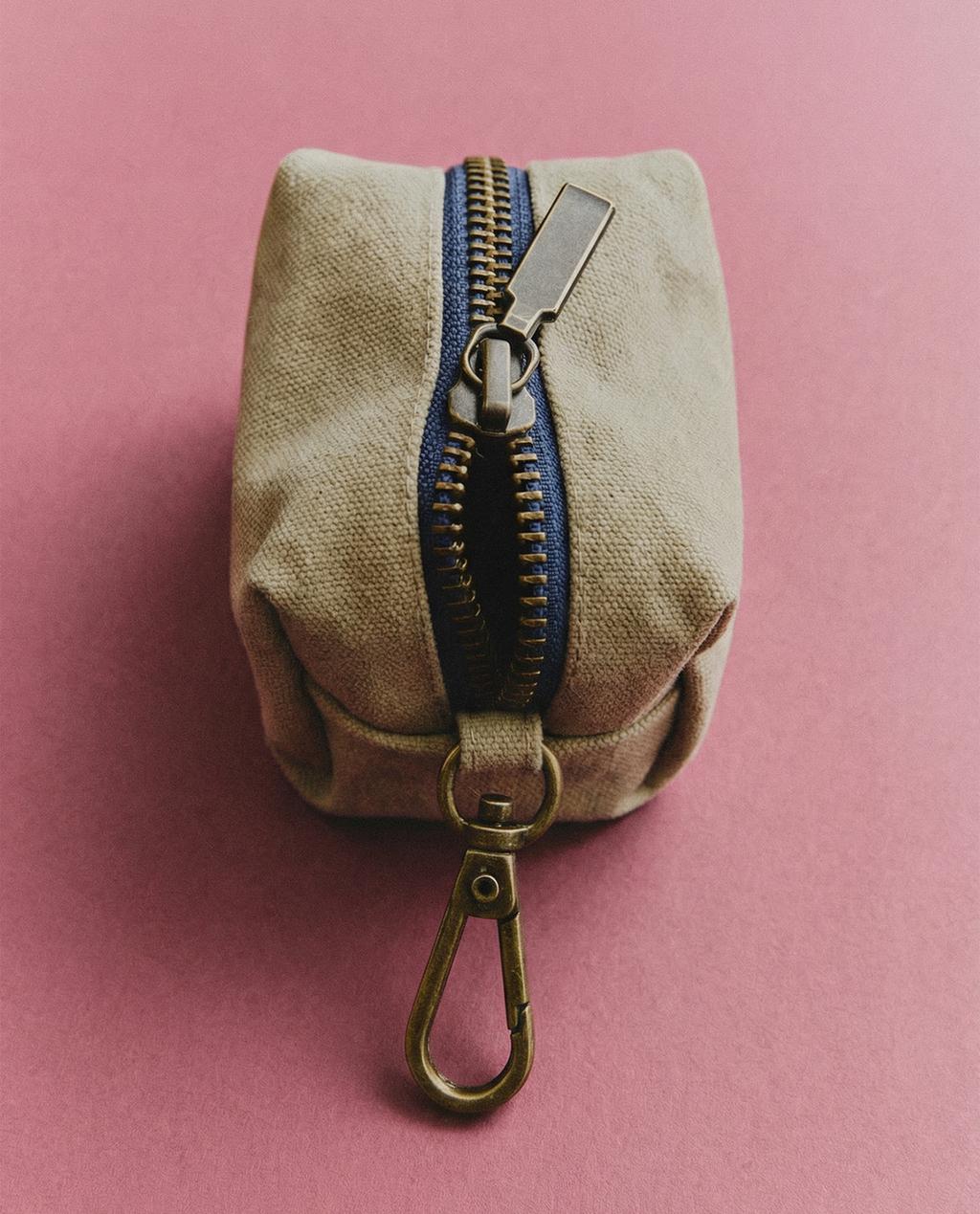 PET BAG DISPENSER