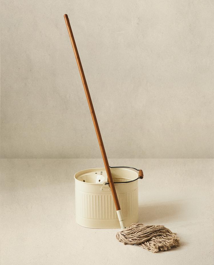 MOP AND BUCKET SET