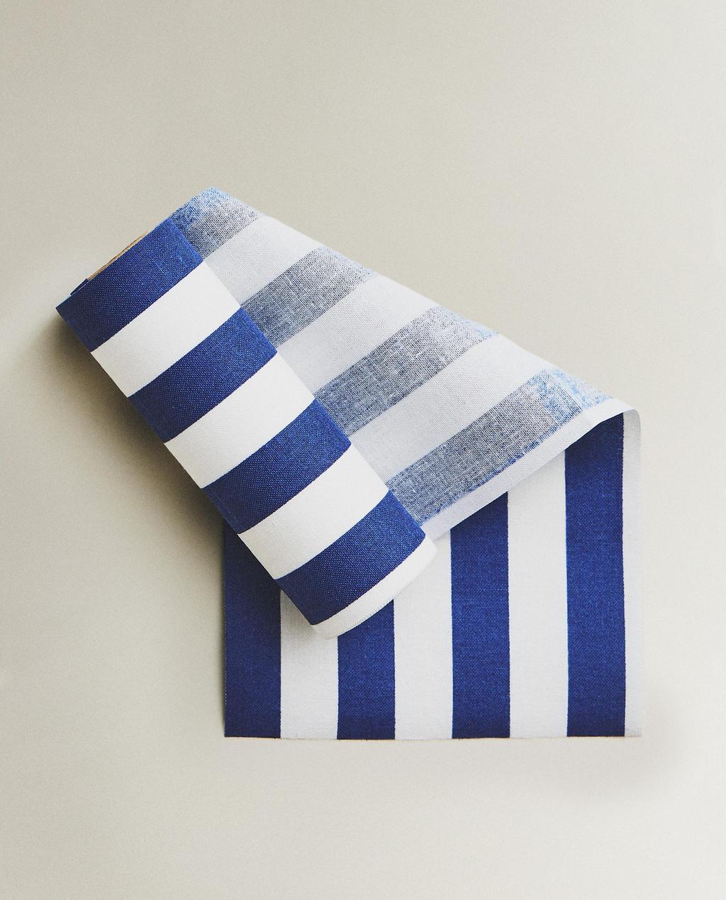 PACK OF STRIPED REUSABLE COTTON NAPKINS (PACK OF 20)