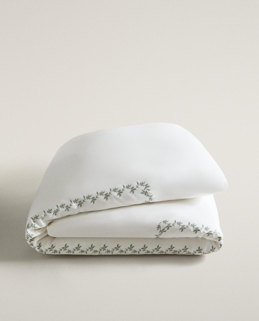 SATEEN DUVET COVER WITH EMBROIDERED LEAVES