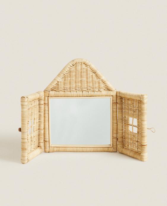 KIDS'’ RATTAN HOUSE WALL MIRROR