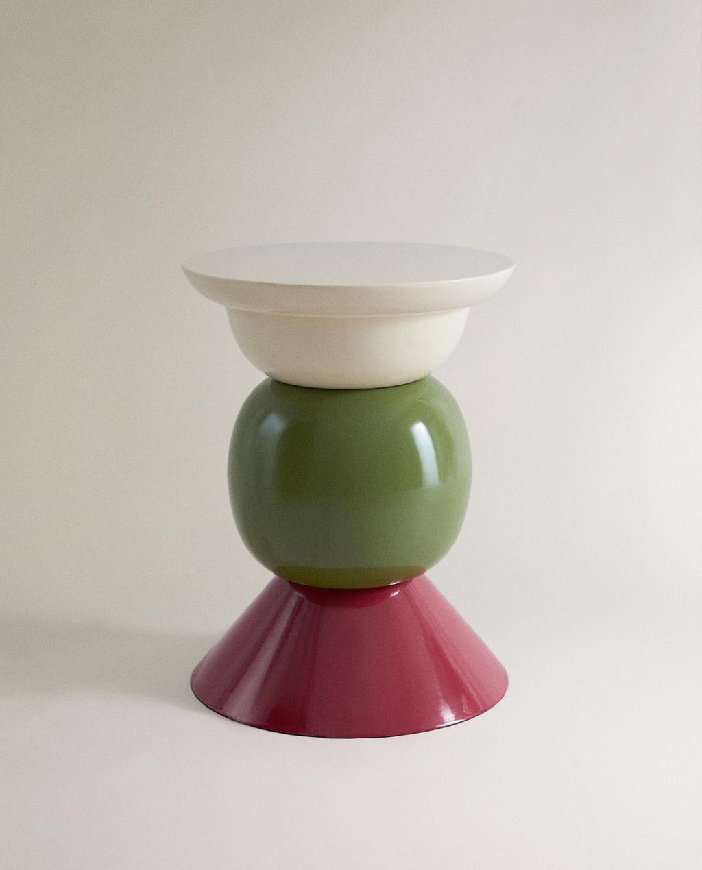 METAL SIDE TABLE WITH GEOMETRIC SHAPES