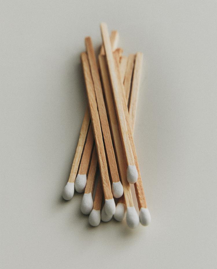 LOT D'ALLUMETTES (LOT DE 60 UNITÉS)