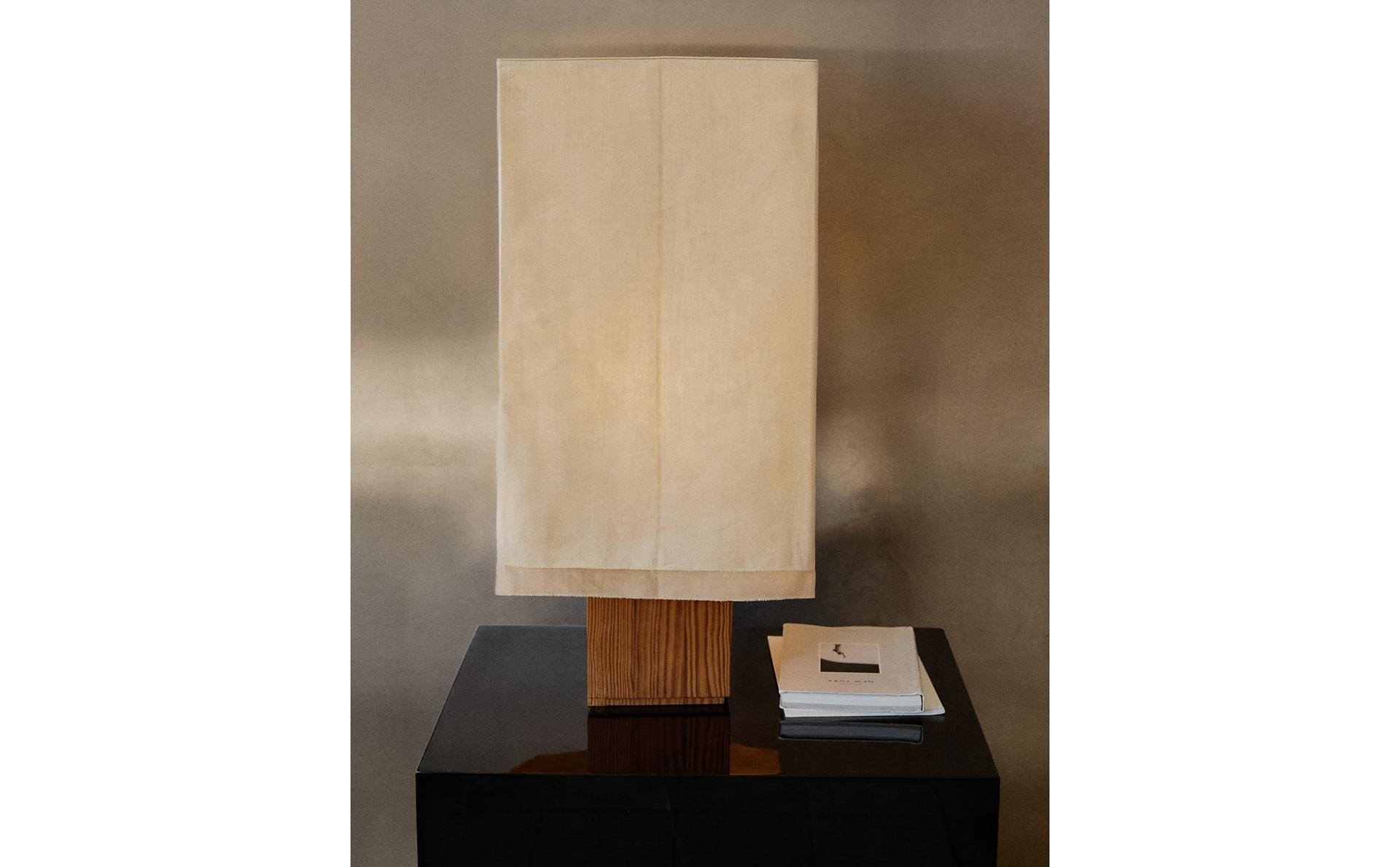 LINEN TABLE LAMP