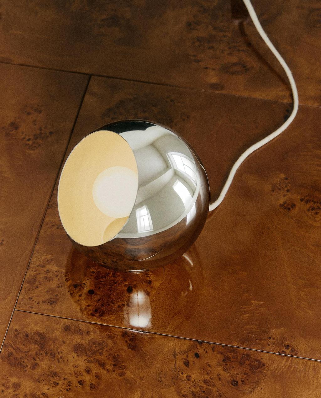 LAMPE DE TABLE DEMI-SPHÈRE
