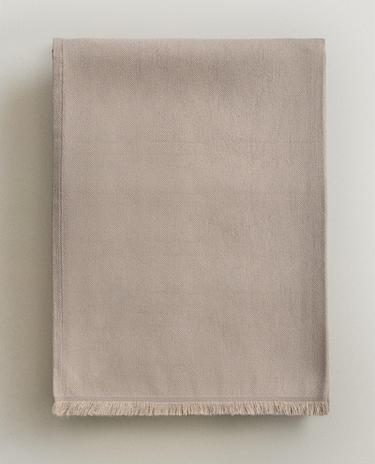 PLAIN MULTIPURPOSE THROW
