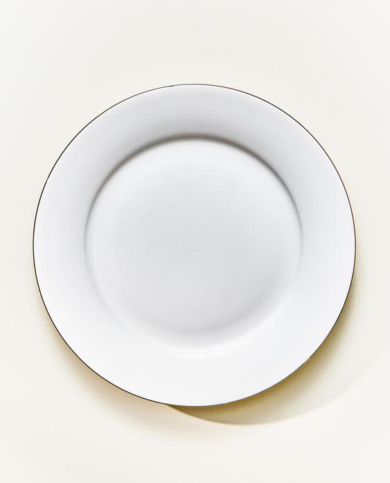 DEZERTNÍ TALÍŘ Z KOSTNÍHO PORCELÁNU S OZDOBNÝM OKRAJEM