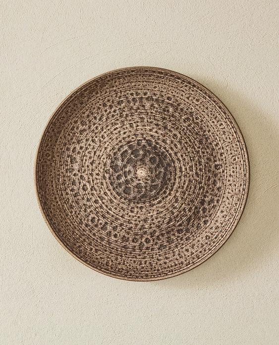 PLATO LLANO RELIEVE