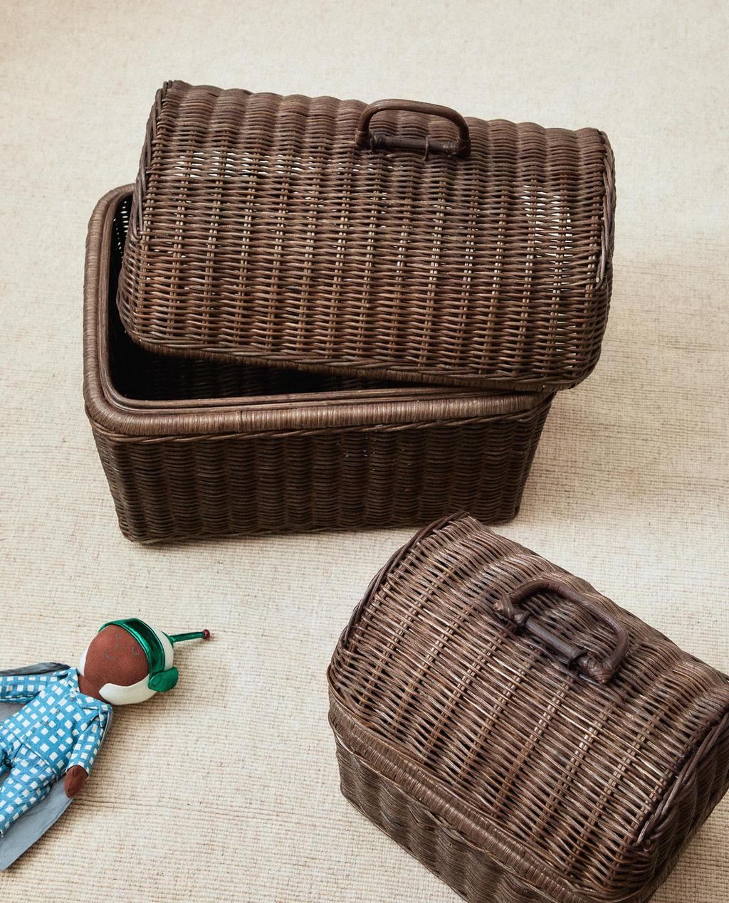 CHEST BASKET