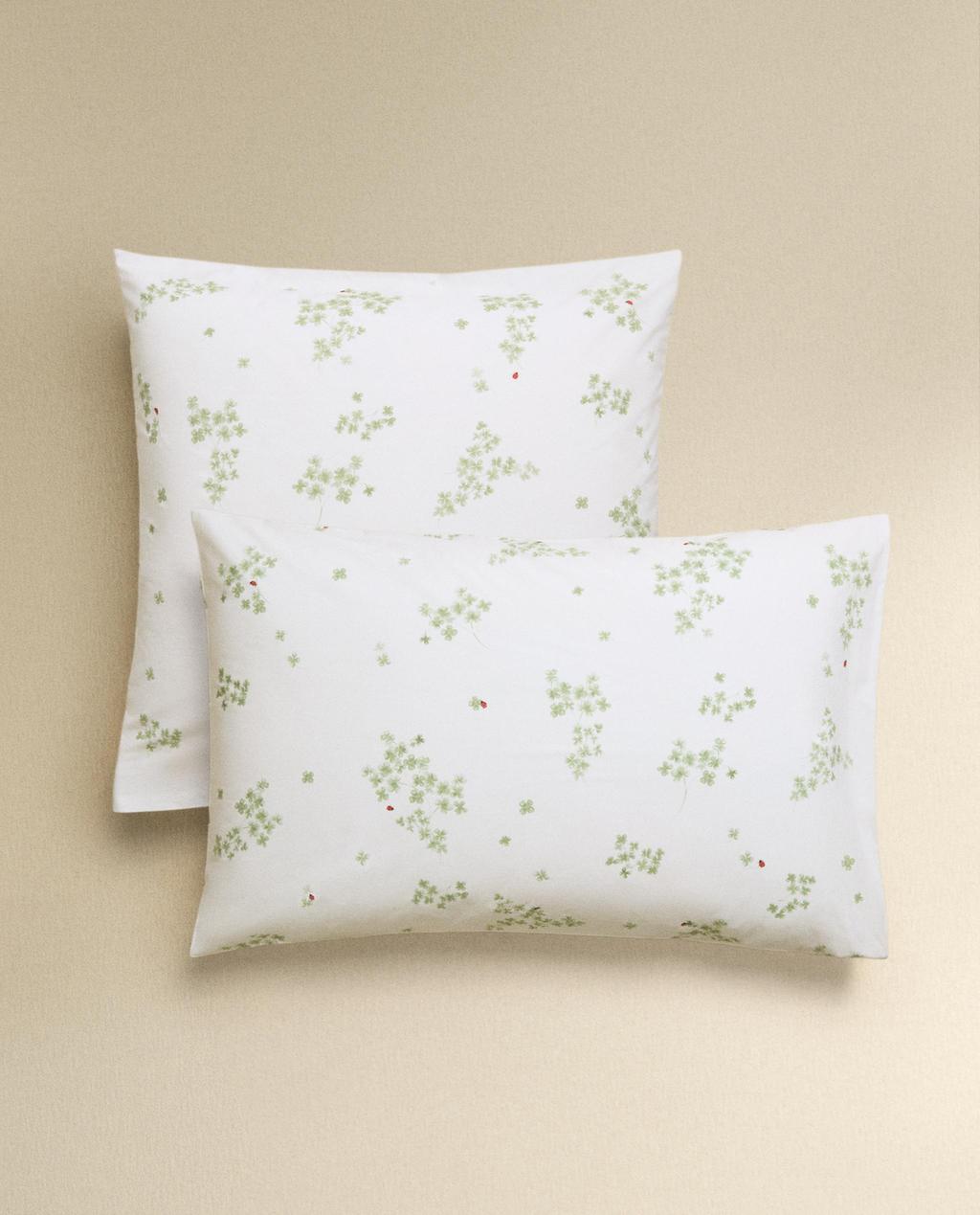 TAIE D'OREILLER PERCALE TRÈFLES ET COCCINELLES