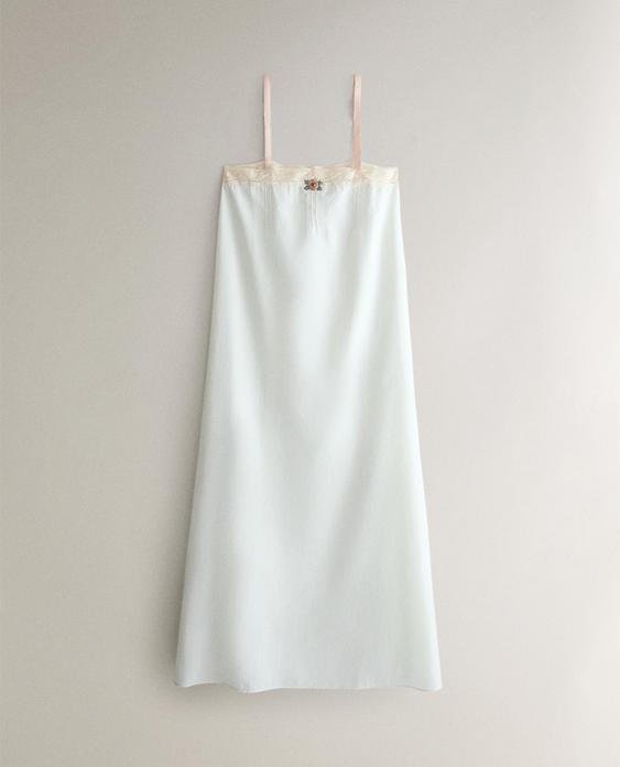 FLORAL LACE NIGHTDRESS