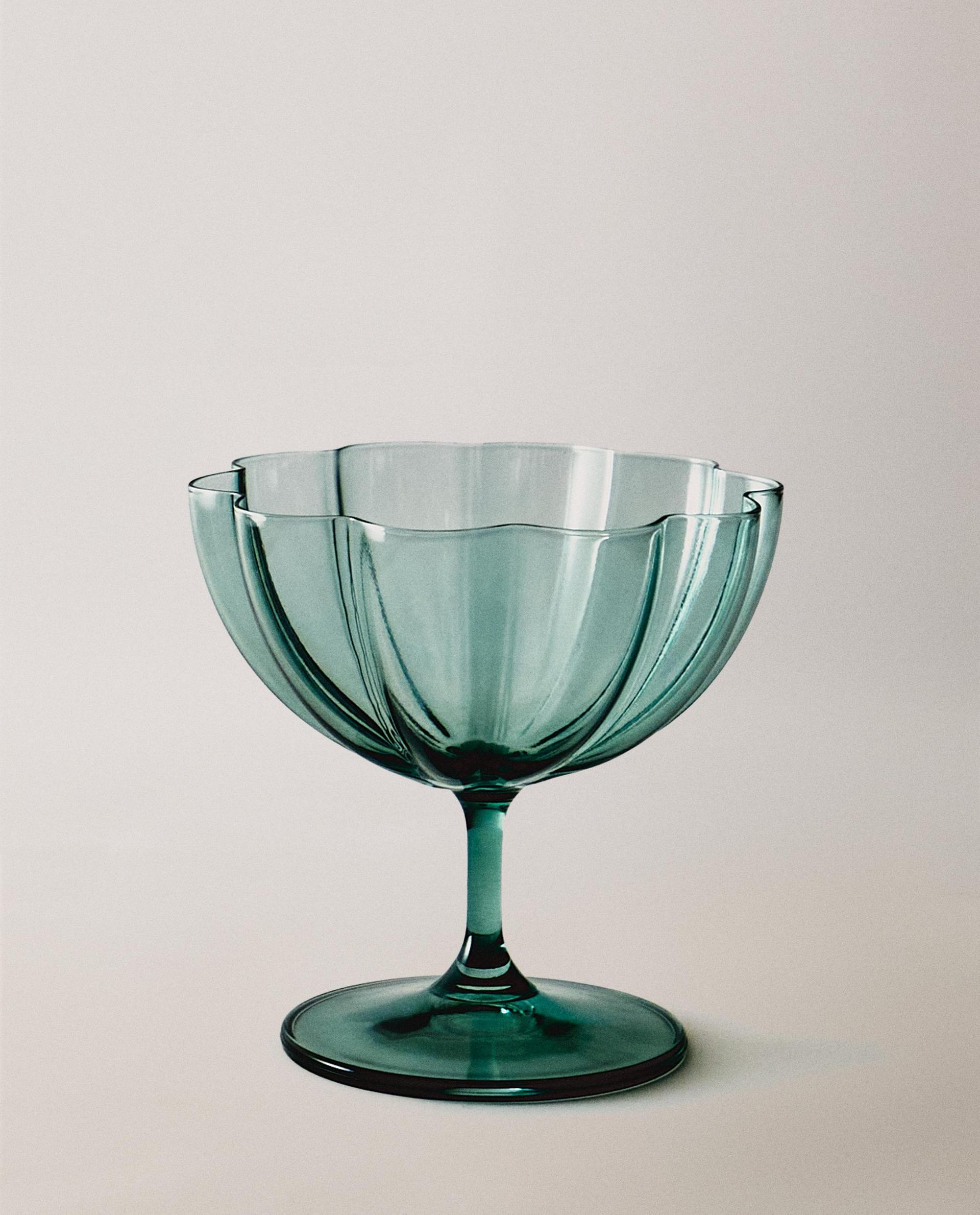 WAVY ICE-CREAM CUP