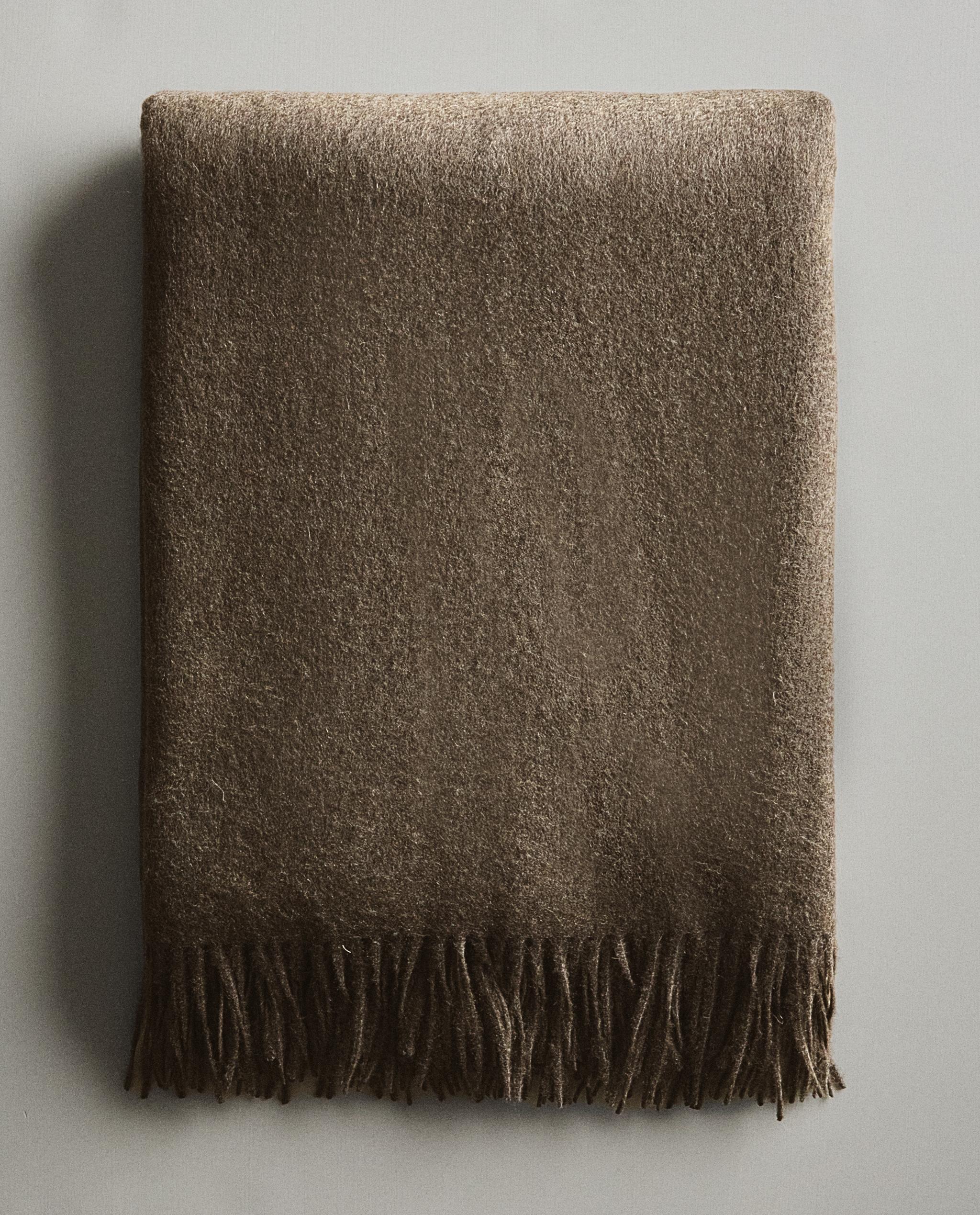 Bed Blankets | Zara Home United States of America
