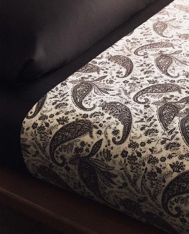 LENÇOL DE CIMA DE CETIM COM ESTAMPADO PAISLEY