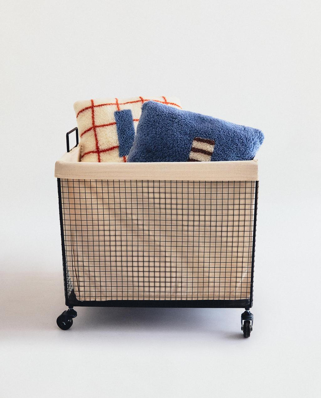 KIDS' METAL BASKET WITH WHEELS