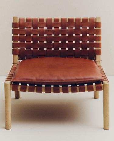 LOUNGE CHAIR 01