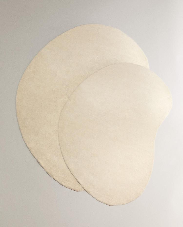 TAPIS IRRÉGULIER LAINE LISSE