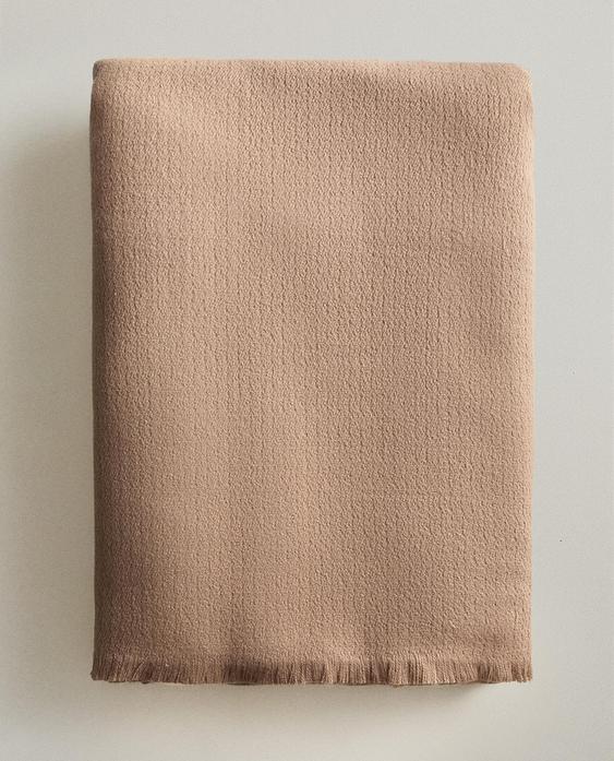 FRINGED DECORATIVE THROW
