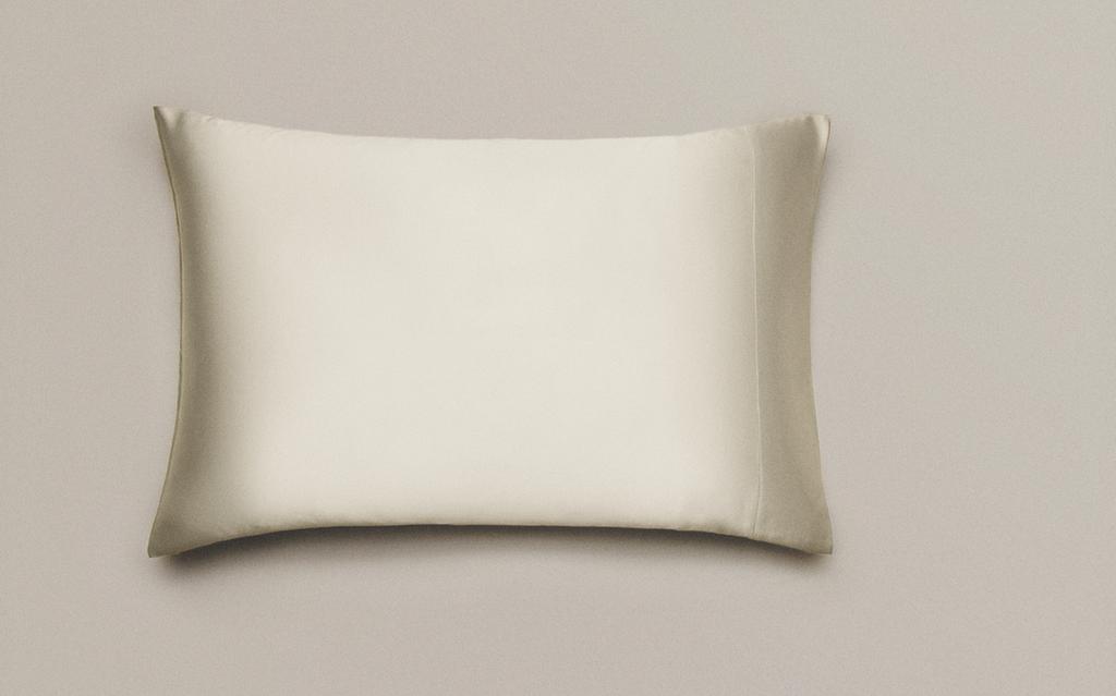 MULBERRY SILK PILLOWCASE