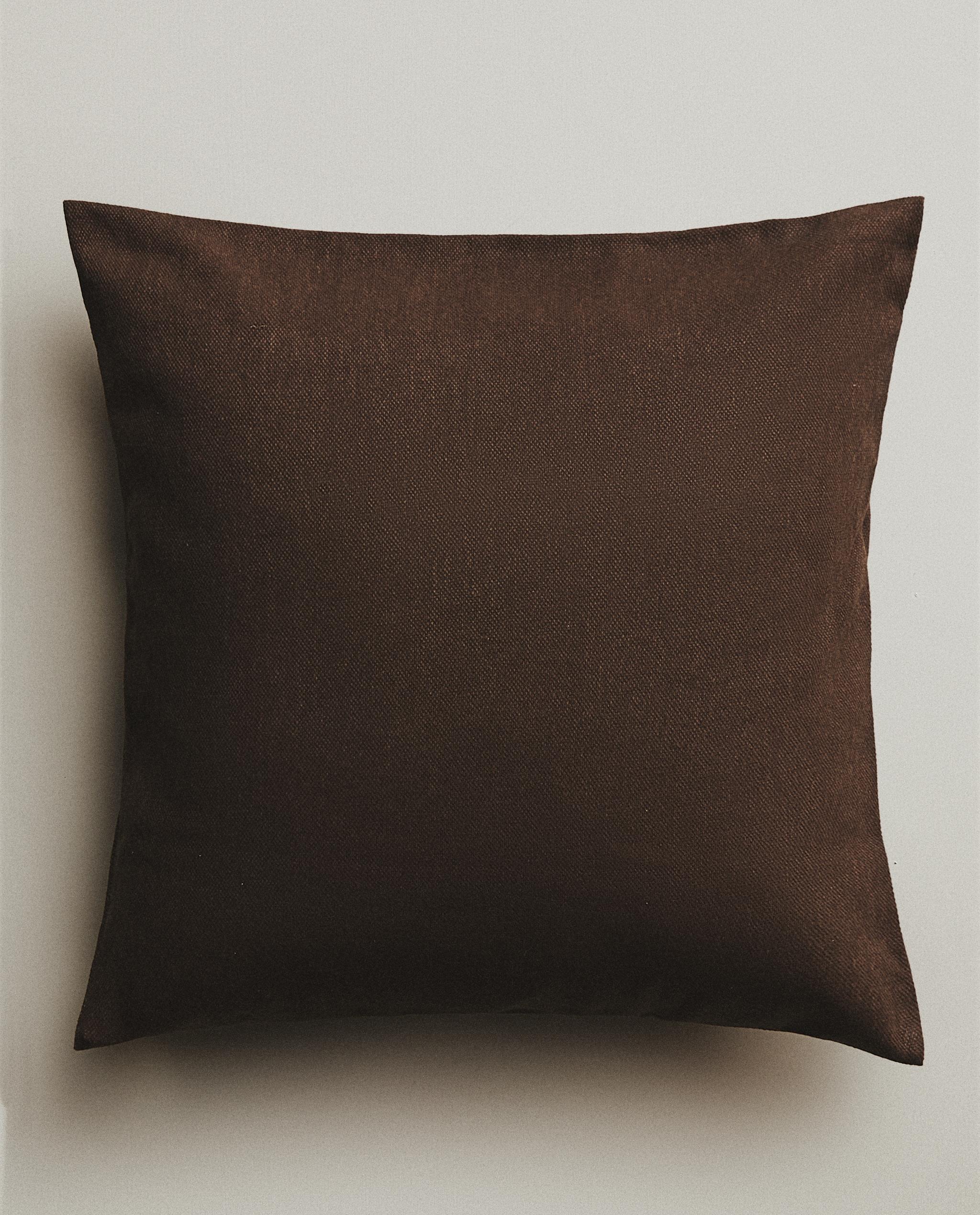 ソファとリビングルームの装飾クッション | Zara Home 日本/Japan