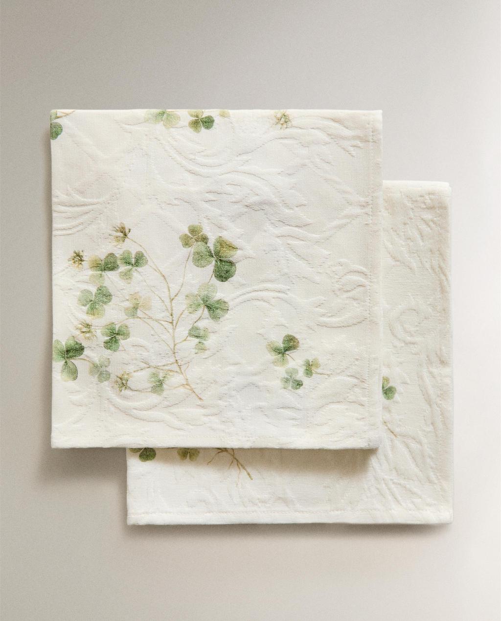 PACK OF JACQUARD NAPKINS WITH CLOVER PRINT (PACK OF 2)