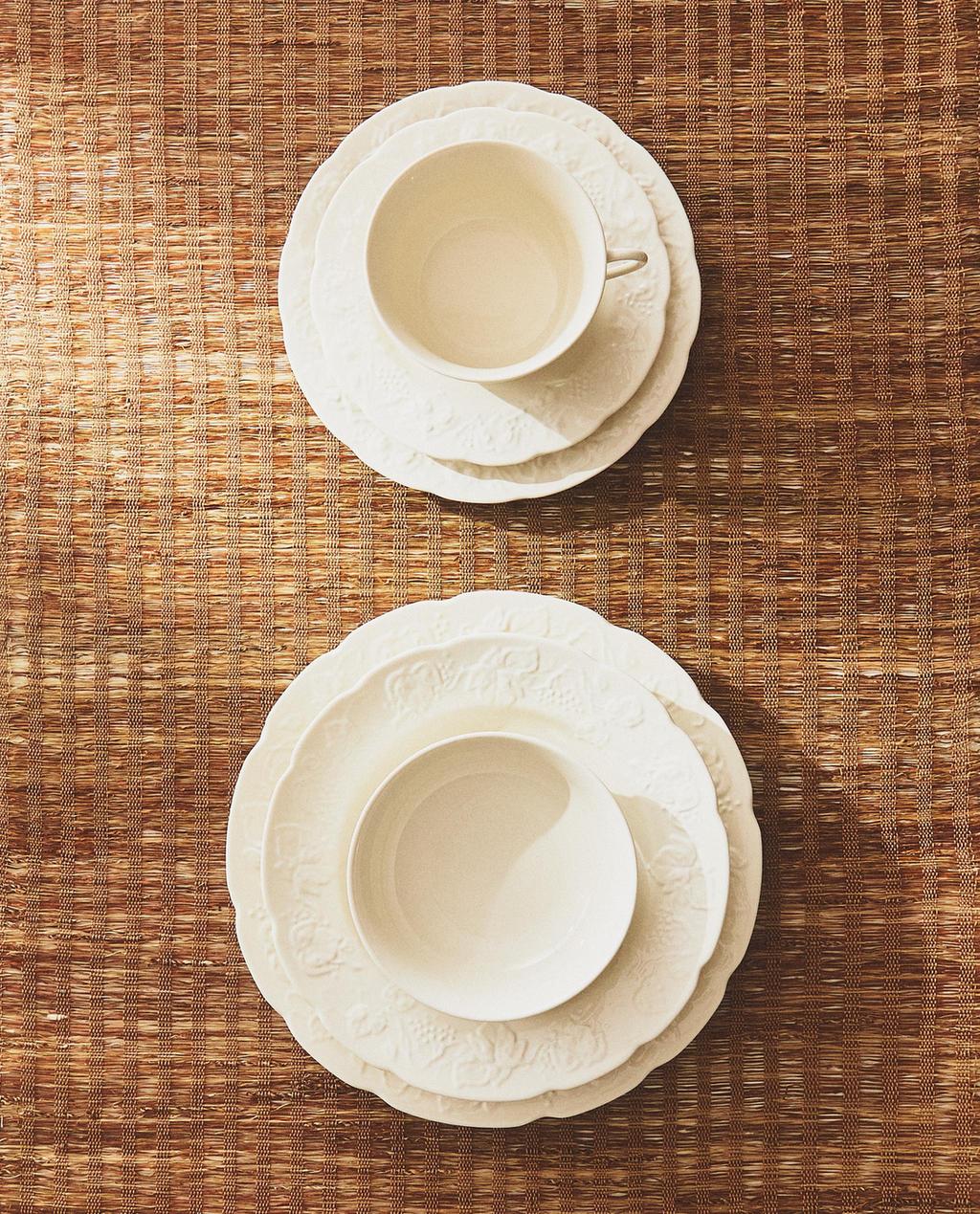 GRAPE PORCELAIN DINNER SET