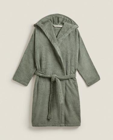HOODED BATHROBE (360 GXM²)