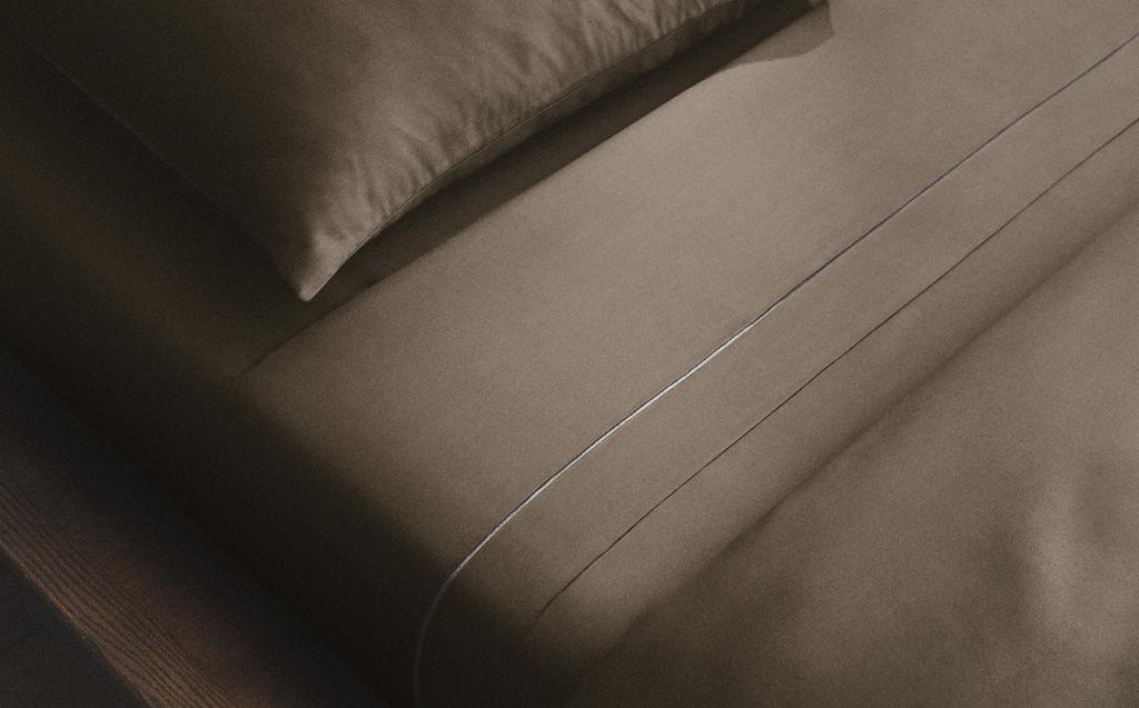 DRAP PLAT SATIN FESTON (300 FILS)