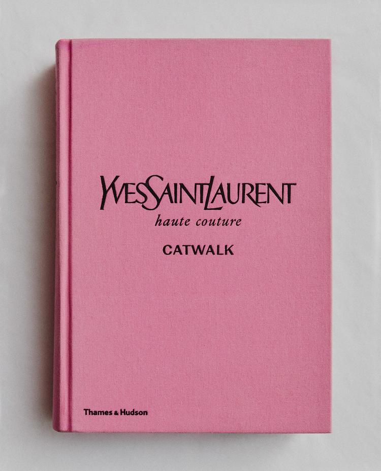KNJIGA CATWALK YVES SAINT LAURENT (ANGLEŠČINA)