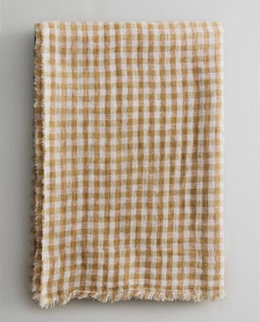 LINEN THROW