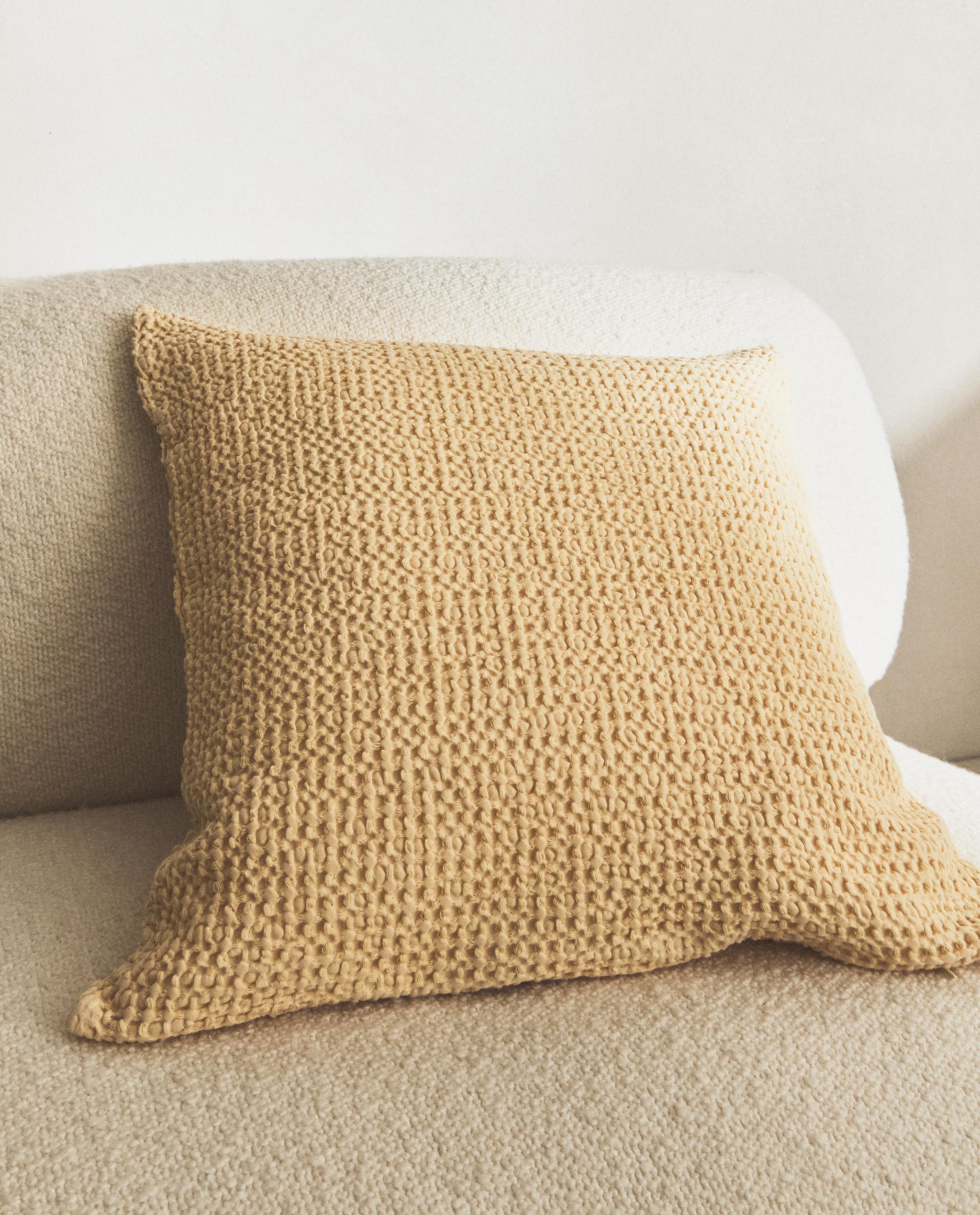 クッションカバー ワッフルファブリック | Zara Home 日本/Japan