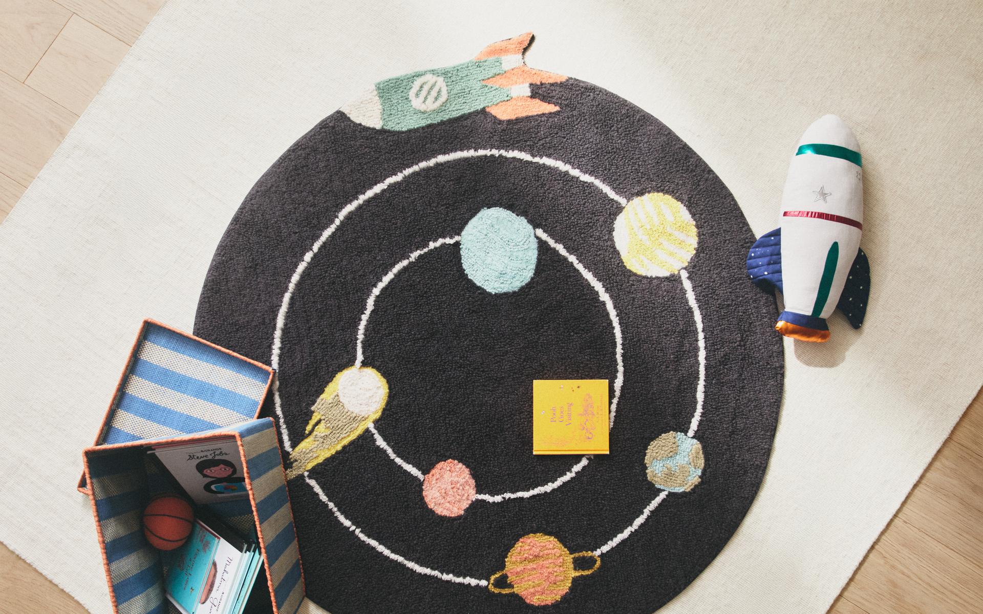 CHILDREN’S SPACE RUG
