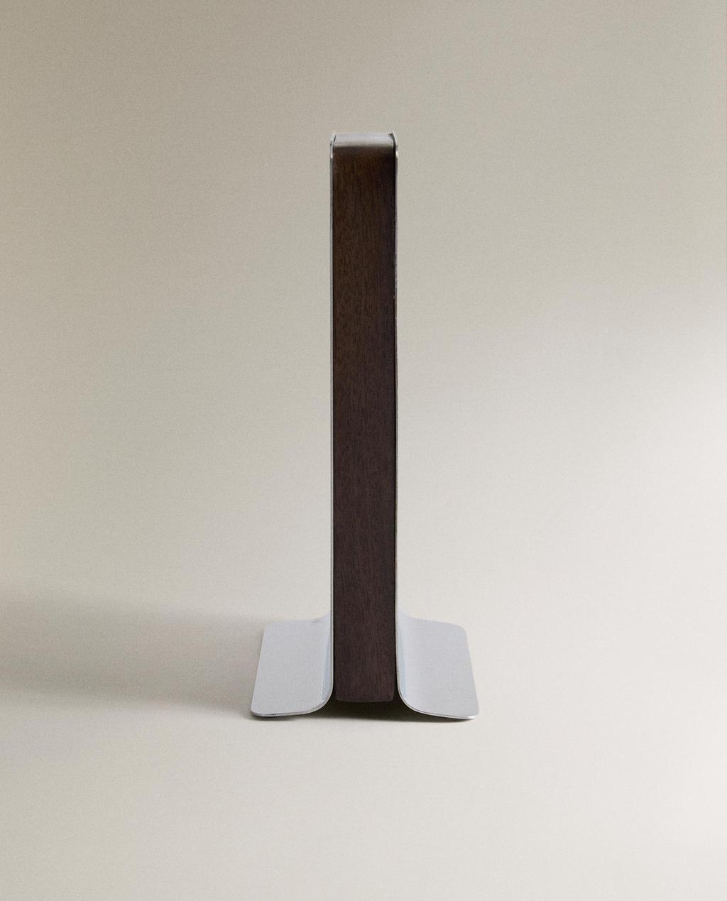 WOOD AND METAL BOOKEND
