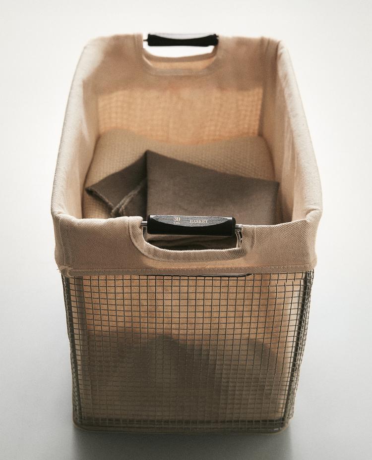 CESTA METÁLICA PARA LA ROPA