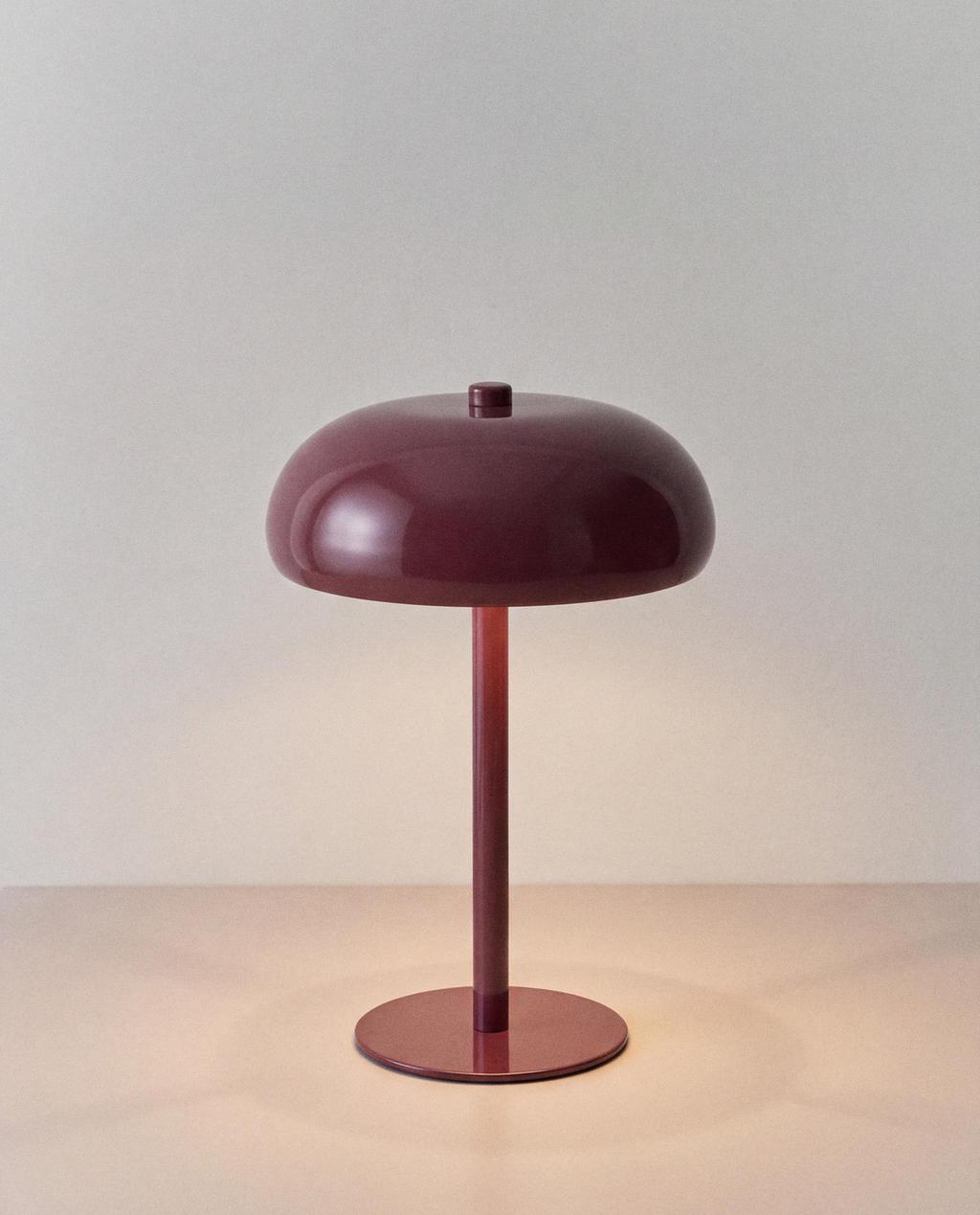 KLEINE EINFARBIGE TISCHLAMPE