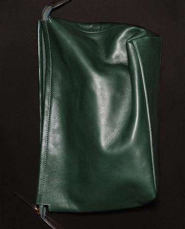 LEATHER TRAVEL WASH BAG