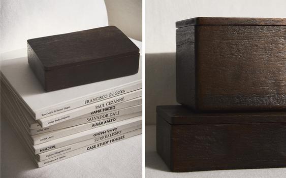WOODEN BOX WITH A MAGNET