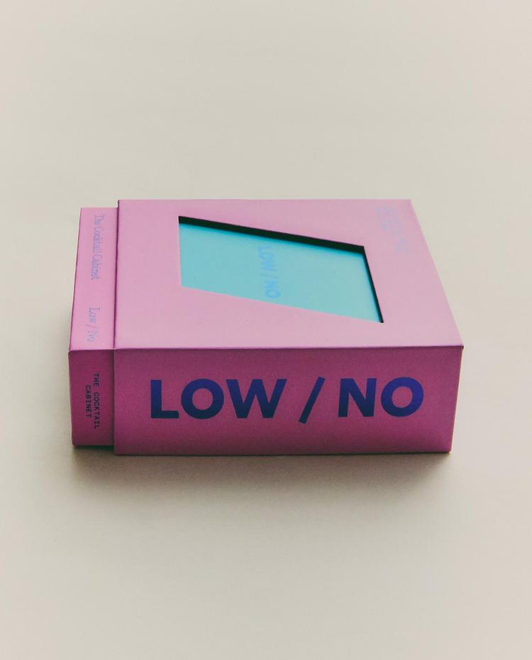 THE COCKTAIL CABINET LOW / NO BOOK (ENGLISH)