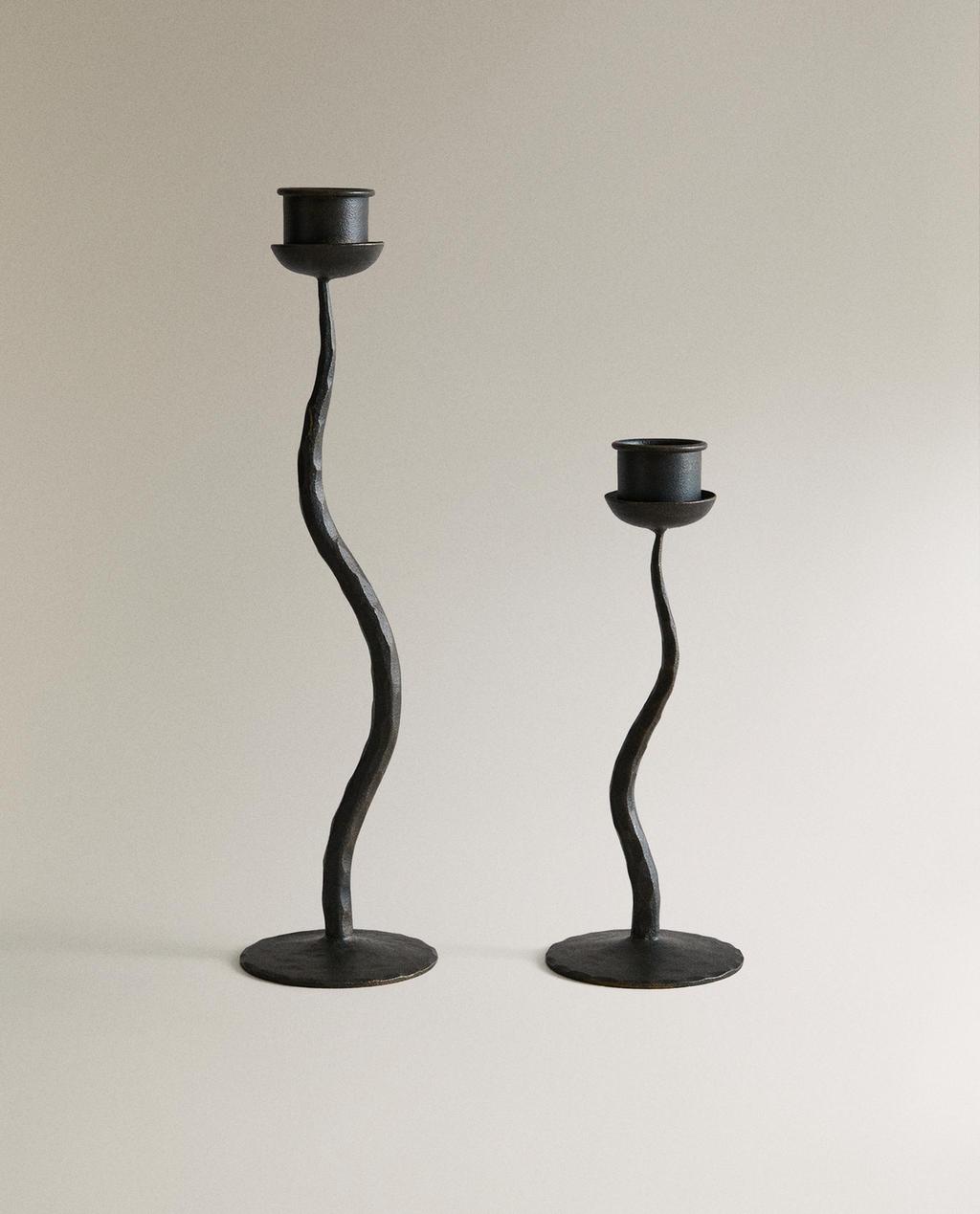 شمعدان حديد متموج