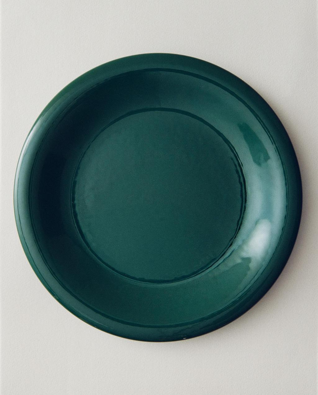 GLAZED STONEWARE DINNER PLATE