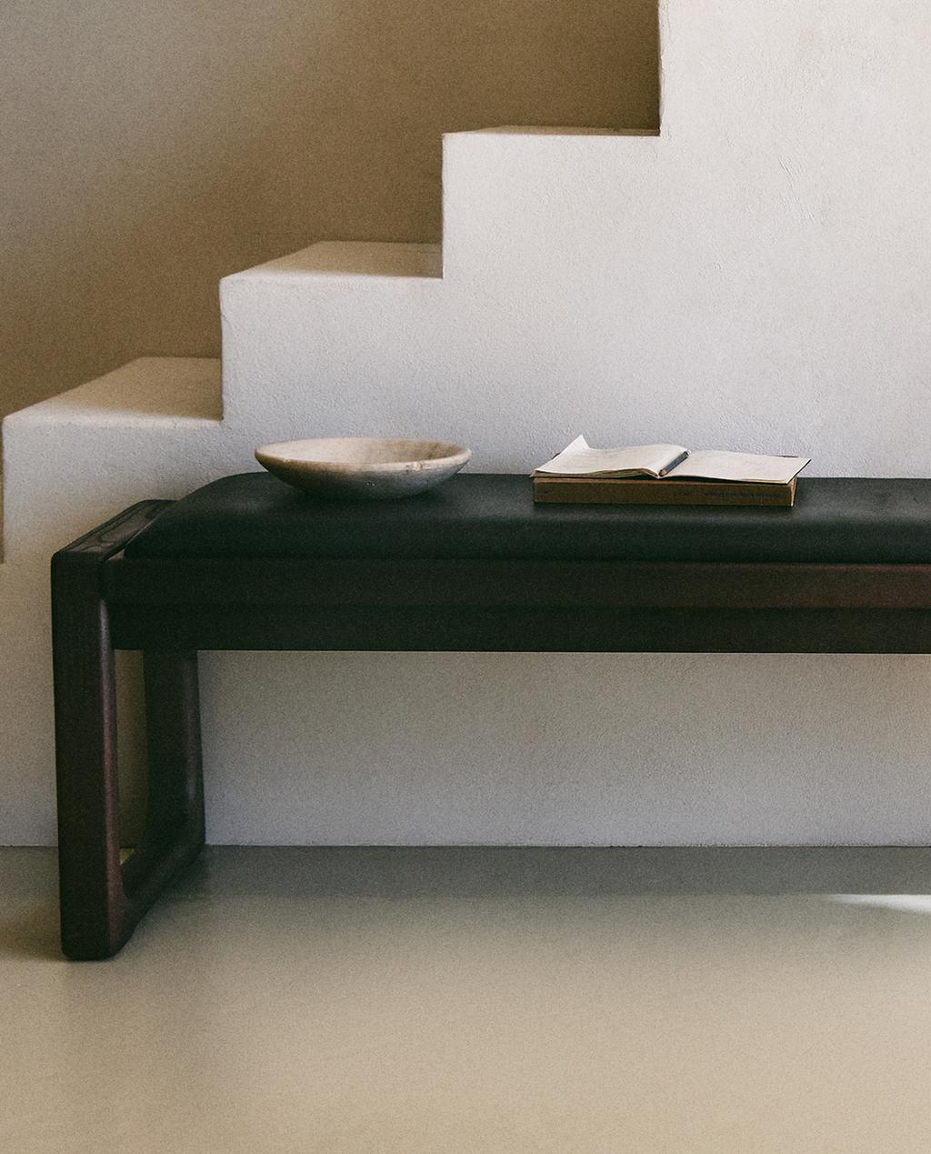 WOOD AND LEATHER BENCH