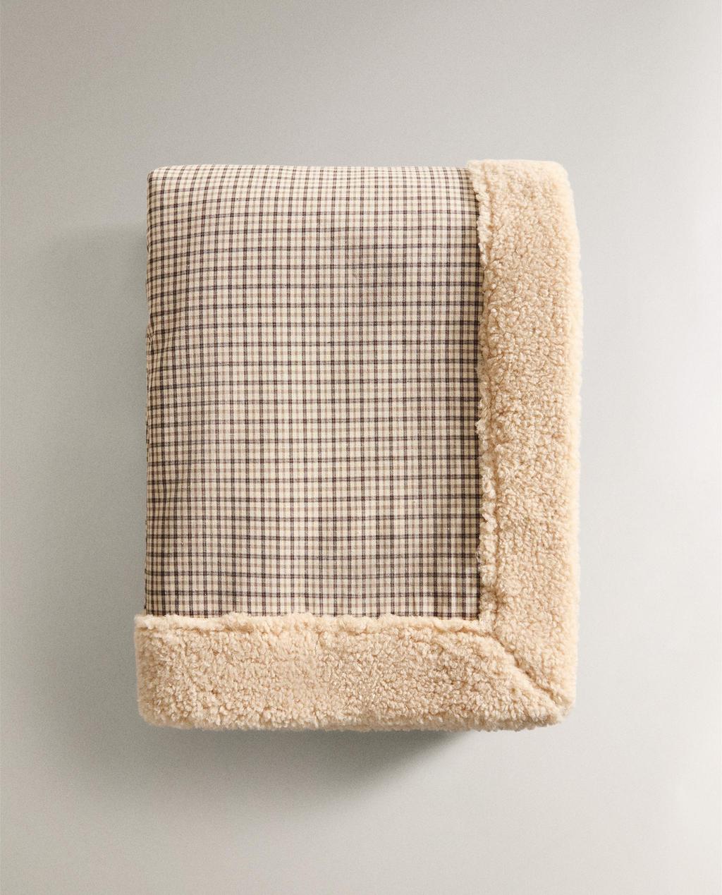 SMALL CHECK PET BLANKET