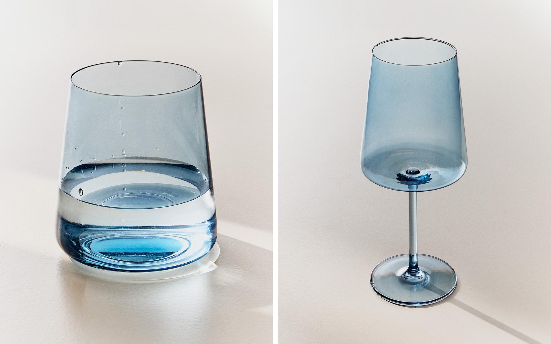 BLÅT GLASVARESÆT I KRYSTALLINSK GLAS