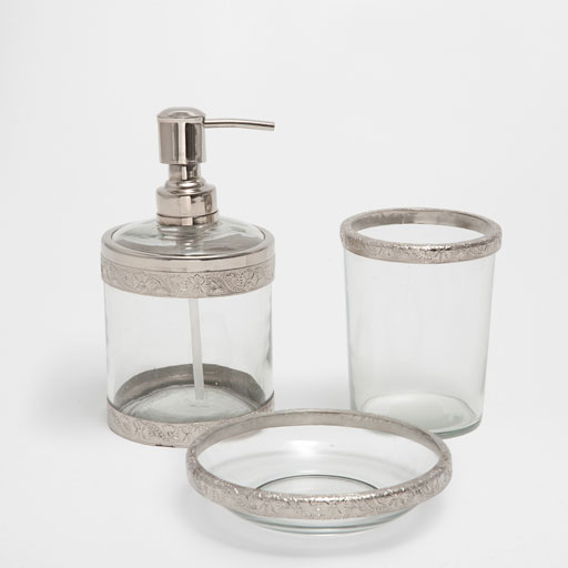 immagine del prodotto accessori per il bagno vetro con particolare metallico