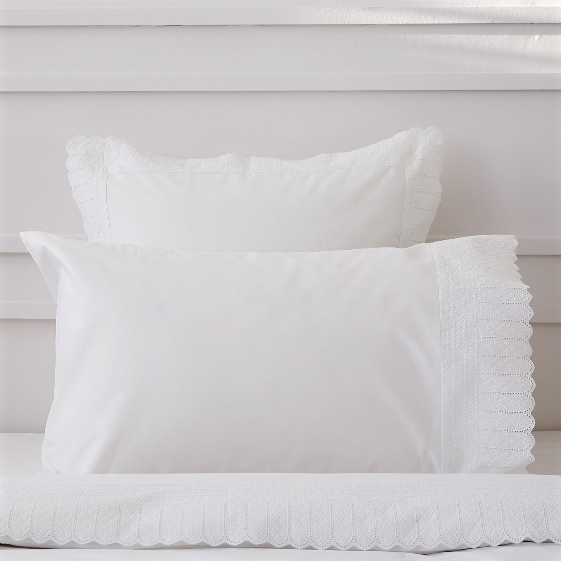 Percale Cotton Duvet Cover With Embroidered Border Covers Image 5 Of The Product Percale Cotton Duvet Cover With Embroidered Border