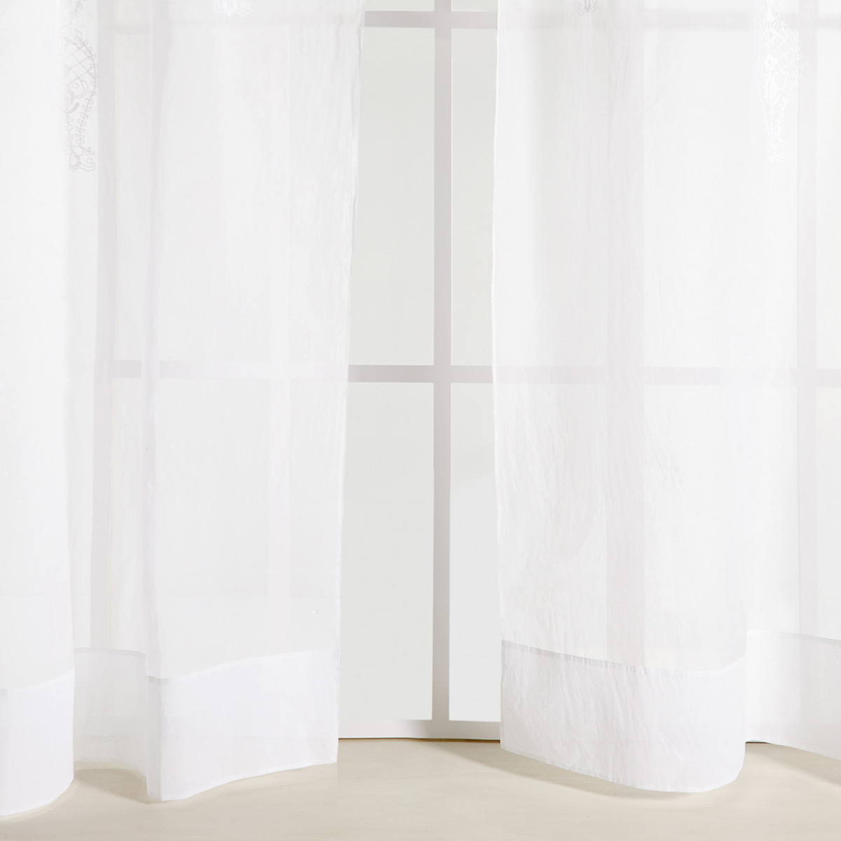 ORGANZA GORDIJN MET BORDUURSEL - GORDIJNEN - SLAAPKAMER | Zara Home ... ORGANZA GORDIJN MET BORDUURSEL - GORDIJNEN - SLAAPKAMER | Zara Home ...