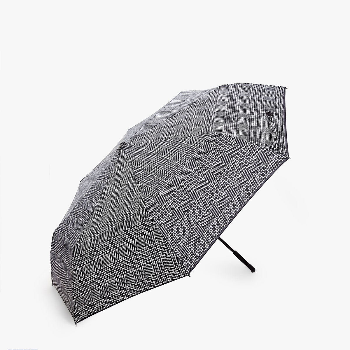 表参道で傘を買おう 雨の日も楽しくなるレイングッズが買えるお店 Pathee パシー