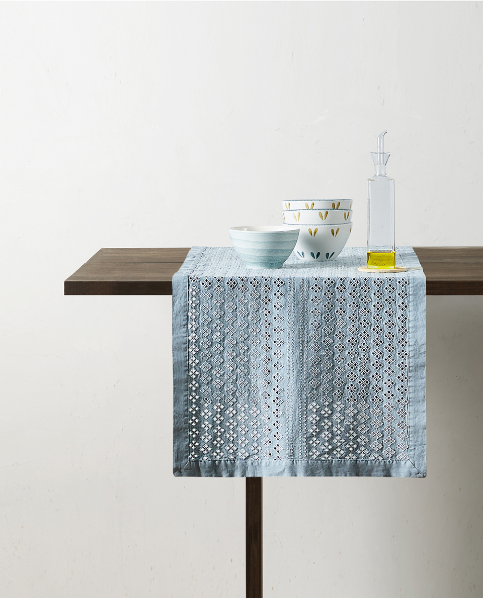 TABLE RUNNERS TABLEWARE Zara Home United Kingdom