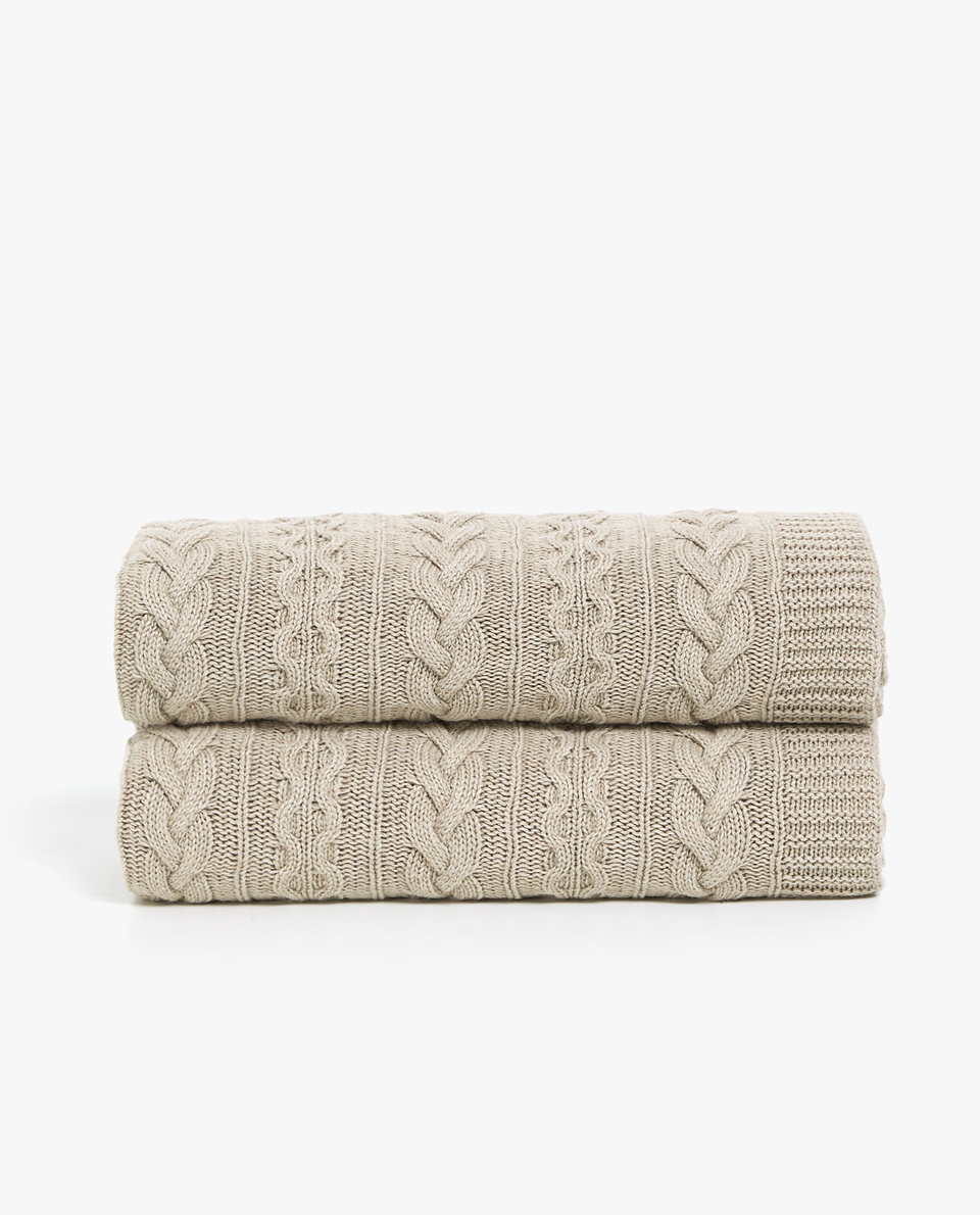 BLANKETS DECORATION Zara Home Sverige / Sweden